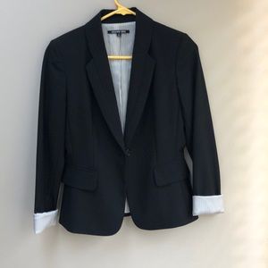 Black fitted blazer